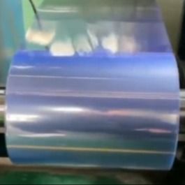 Zentrumgefaltete PVC-Schrumpffilmrolle 25 Mikron für Kosmetikbücher