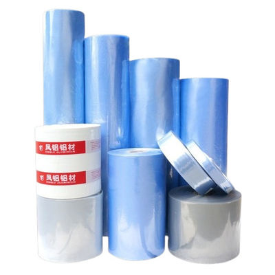 Klarblaue PVC-Schrumpffolie Ziehfestigkeit ≥45Mpa 350 mm-810 mm